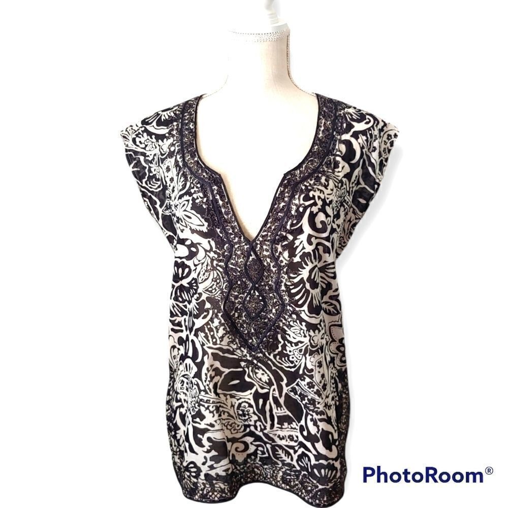 New York & Co. black & white floral beaded sleeveless cotton top